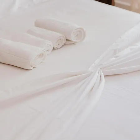 Central Nest ティラナ