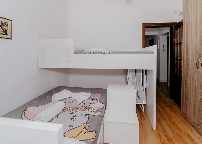 Central Nest Appartement *