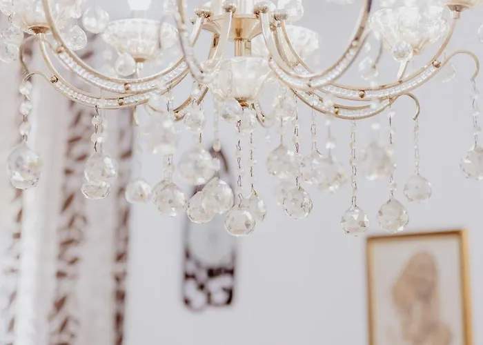 Central Nest 公寓 *